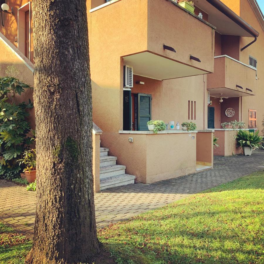 Azur Apartment Sirmione Bagian luar foto
