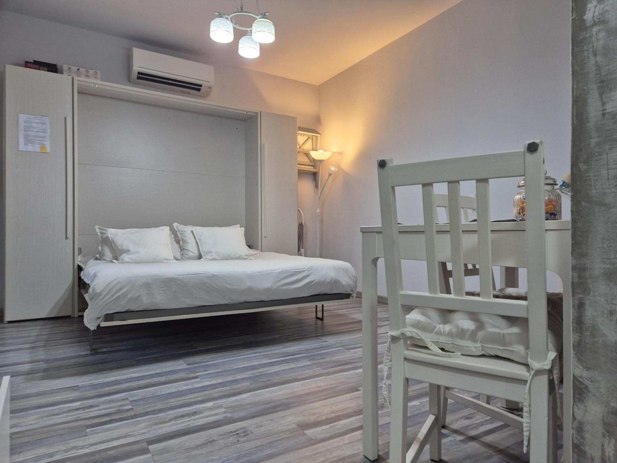 Azur Apartment Sirmione Bagian luar foto